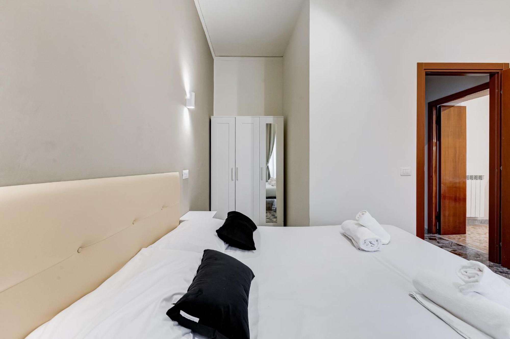 Vivilo Collection - San Vito View Apartment - 3 Bdr 2 Baths Řím Exteriér fotografie
